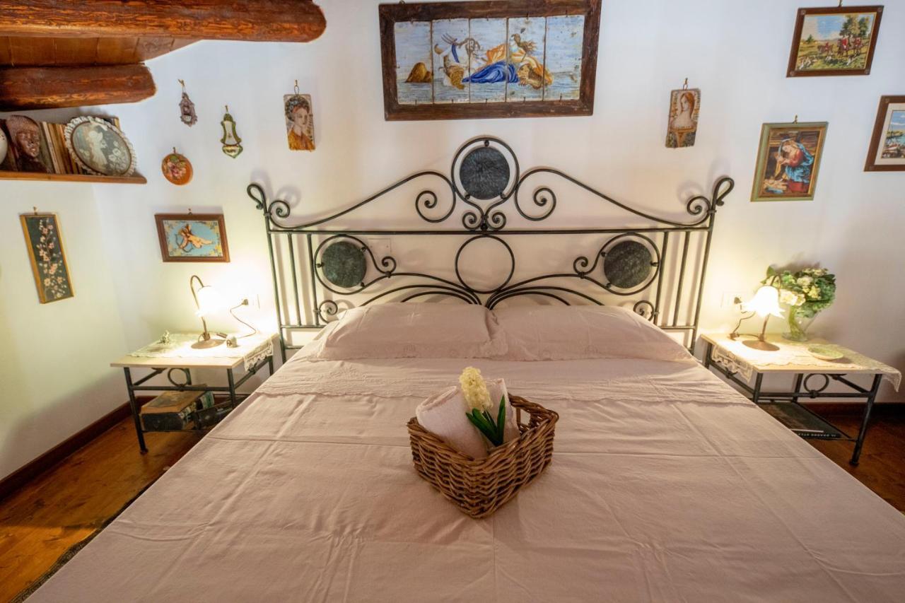 Familyholidays La Finestra Di Fronte Cefalu Luaran gambar